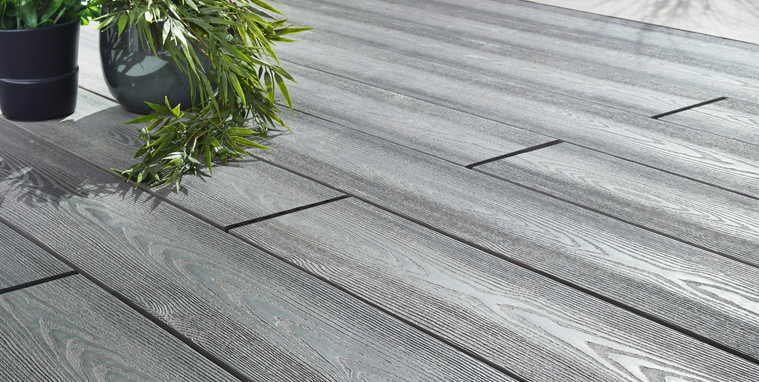 Terrassendielen aus WPC und Bambus Decking von TraumGarten