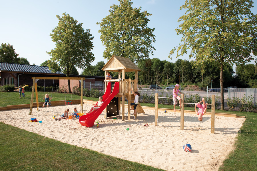 WINNETOO PRO Spielplatz mit Reck und Doppelschaukel