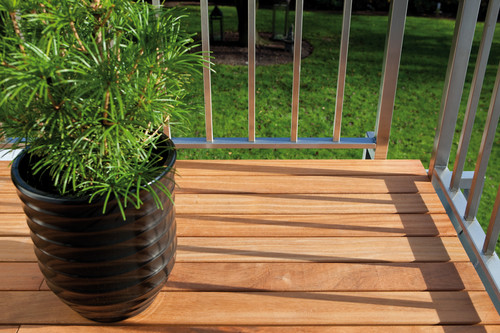 Balkon mit DREAMDECK TALI Dielen Balkon mit DREAMDECK TALI Dielen