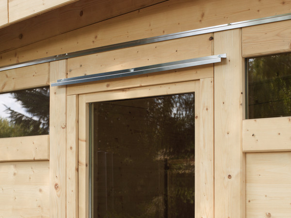 Aluminium Abtropfbleche über Fenstern, Türen und Querriegeln Aluminium Abtropfbleche über Fenstern, Türen und Querriegeln